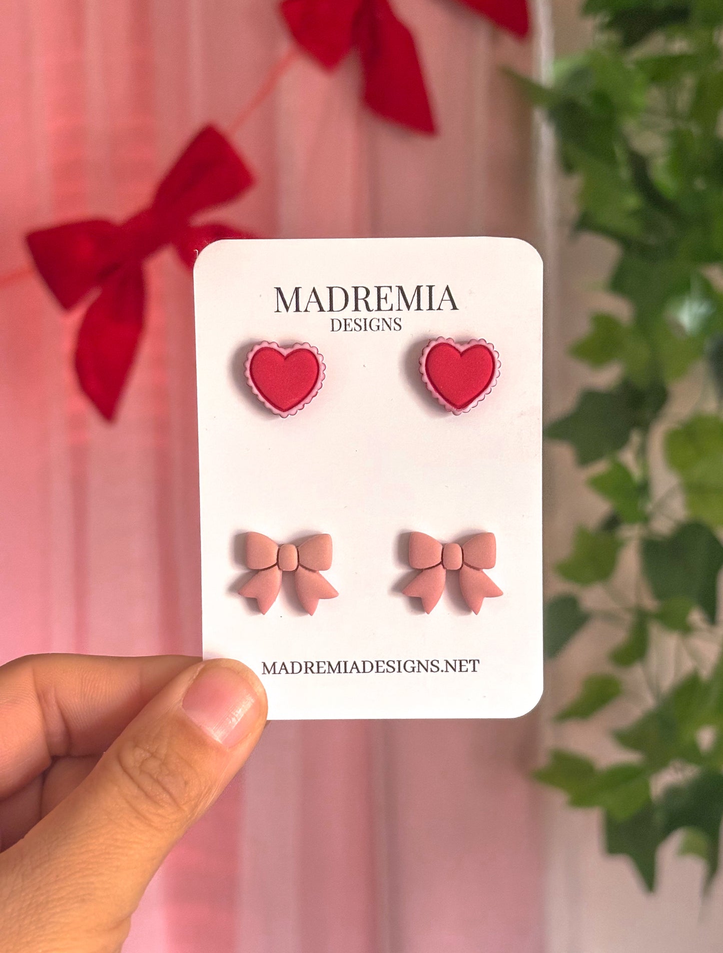 Sweet Valentine Stud Set