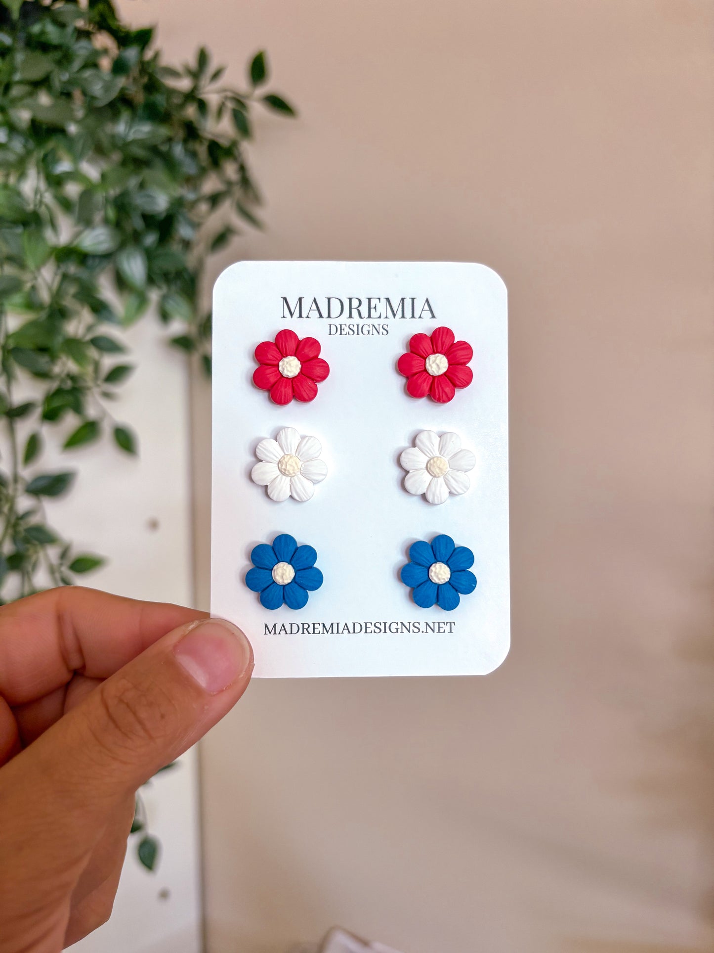 Patriotic Floral Stud Set