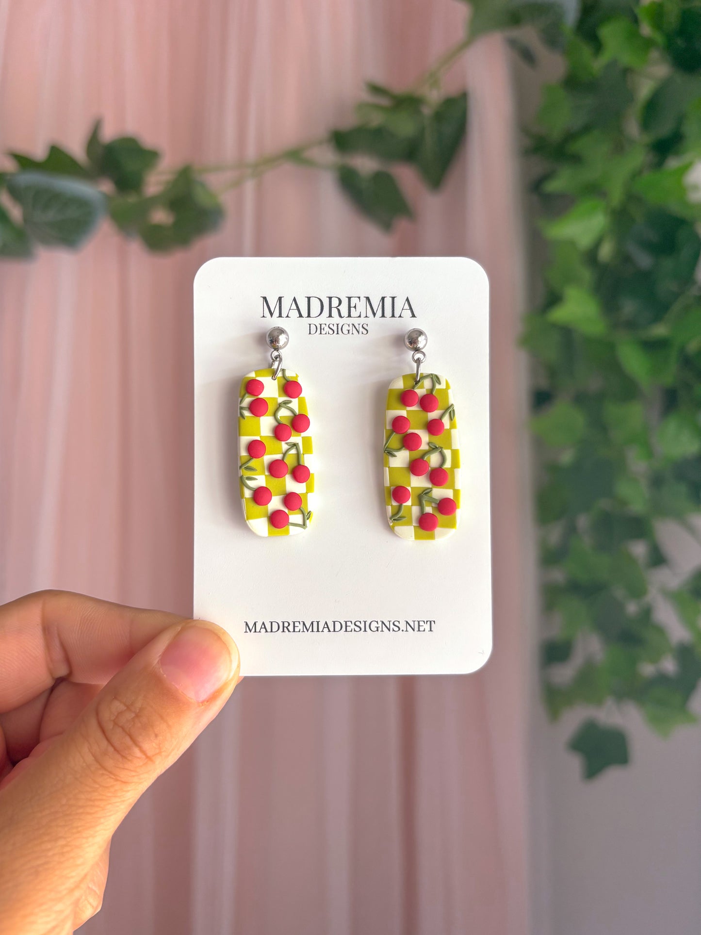 The Melinoe Dangles