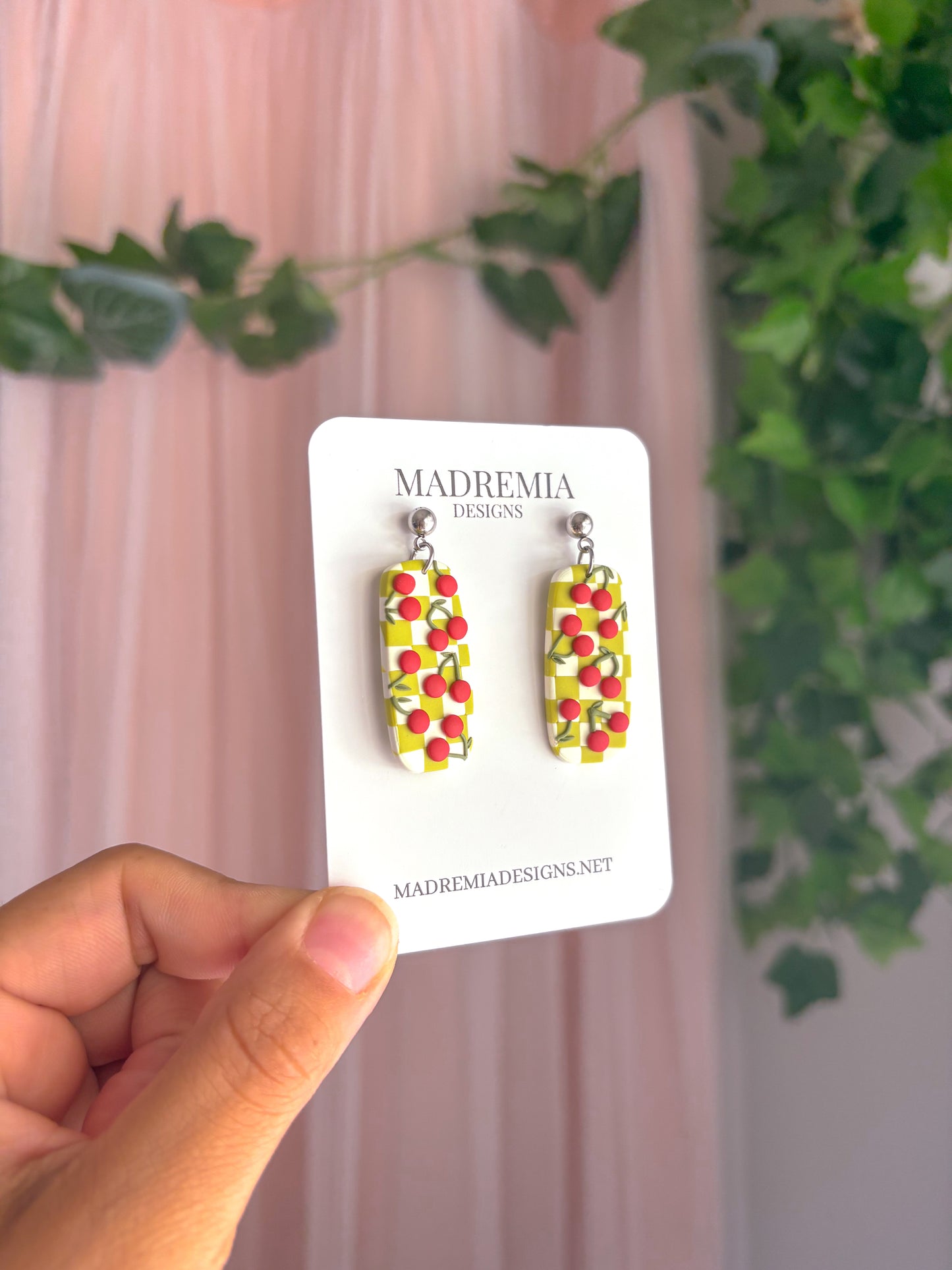 The Melinoe Dangles