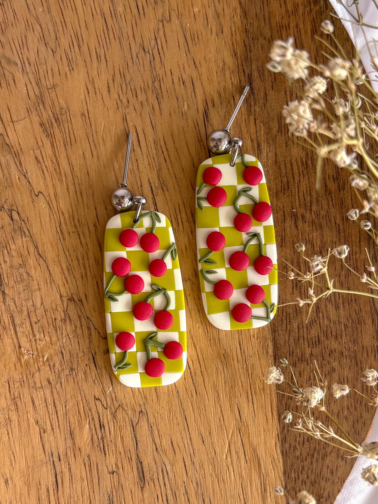 The Melinoe Dangles