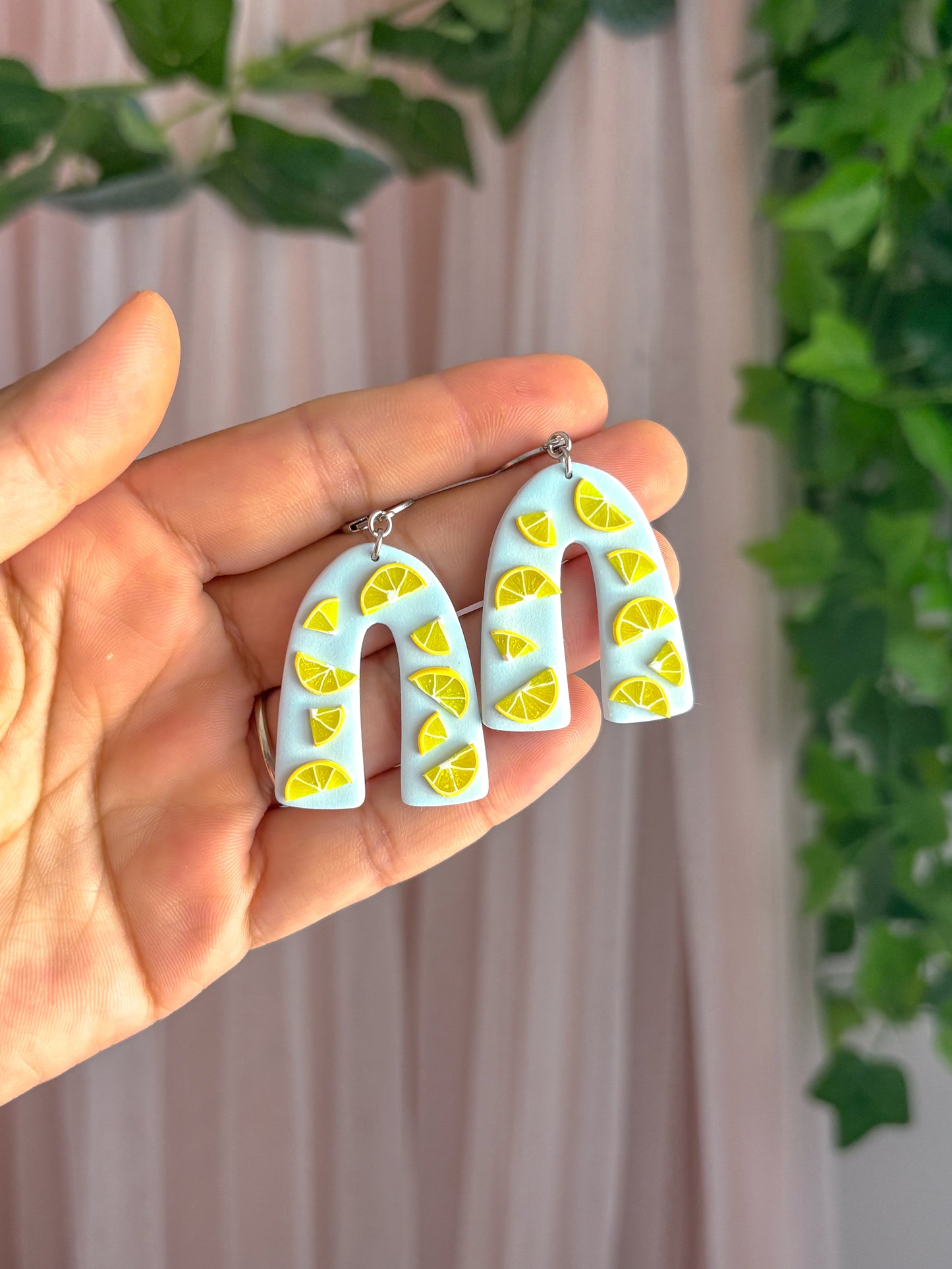 The Citron Dangles