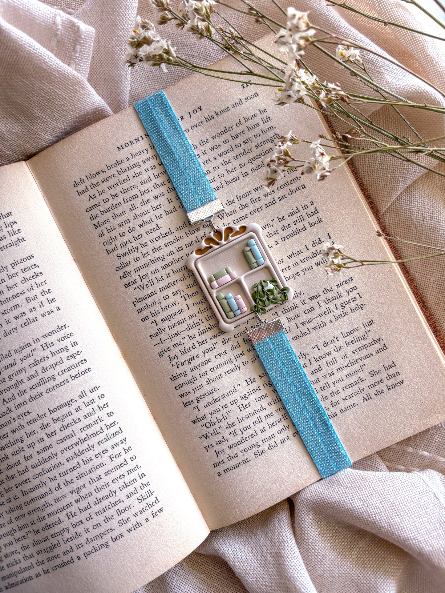Sweet Romance Bookmark