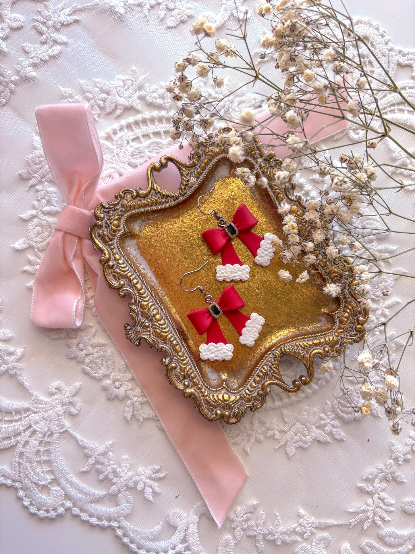 Santa Bow Dangles