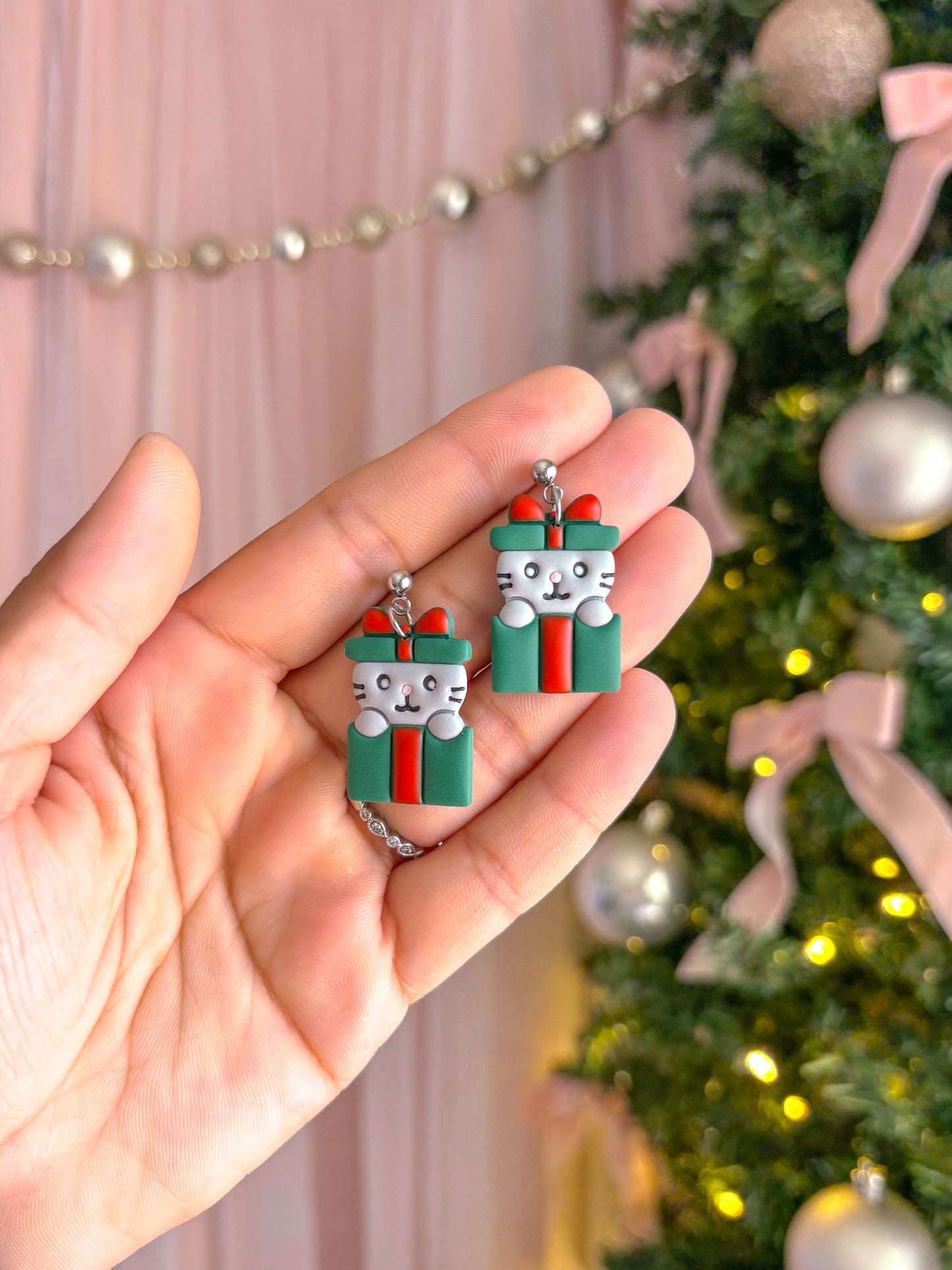 Kitty Gift Dangles
