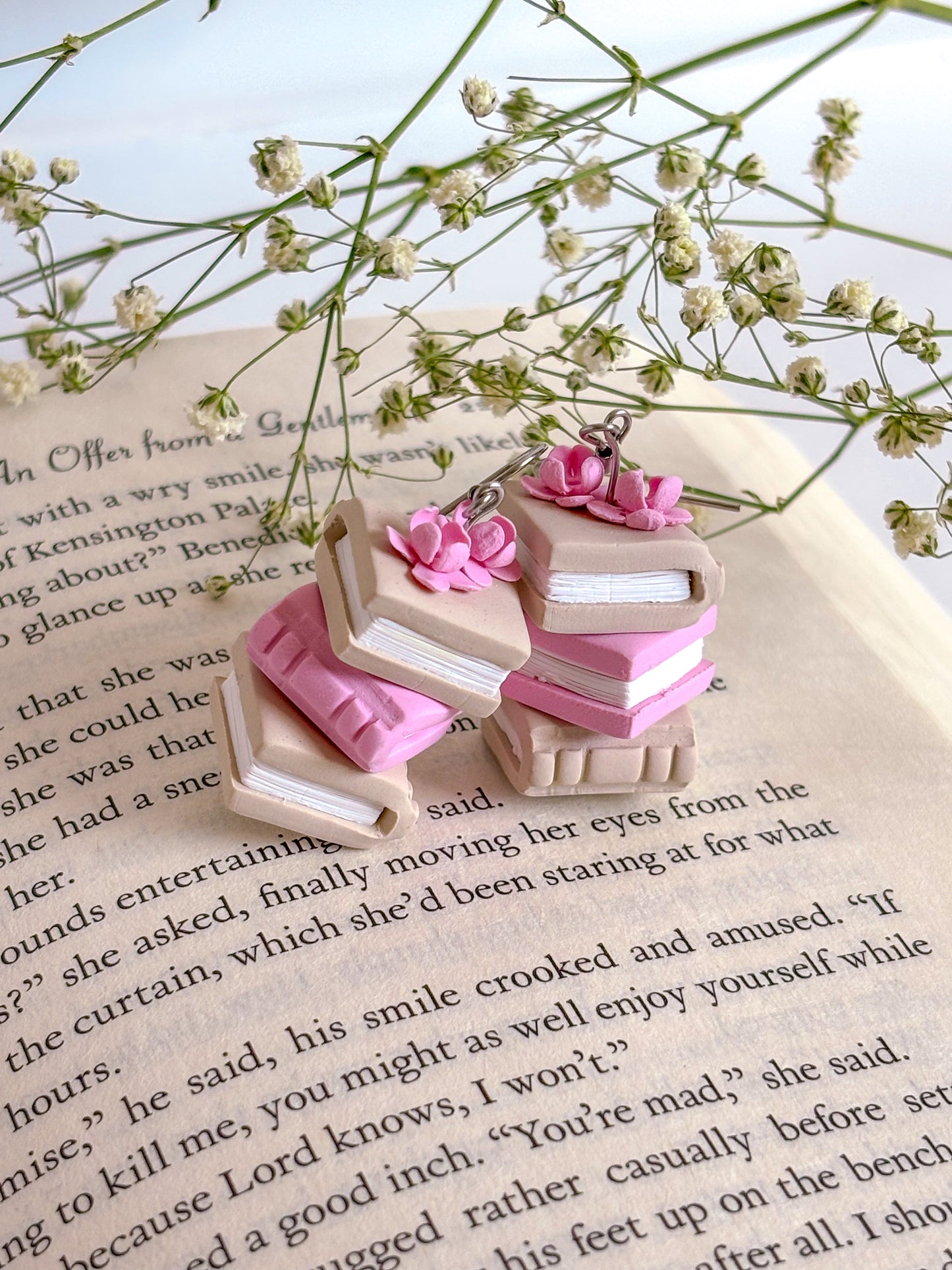 The Cressida Bookstack Dangles