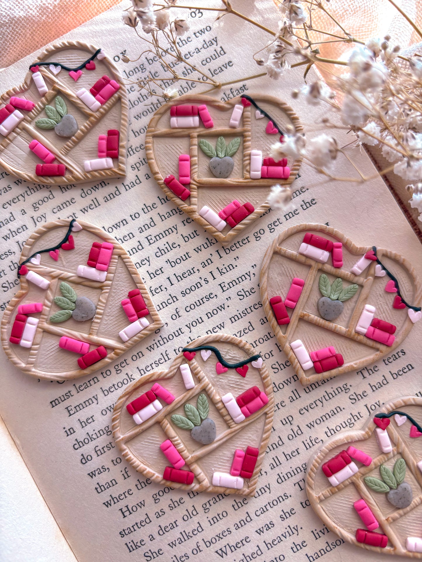 Heart Bookshelf Bookmark