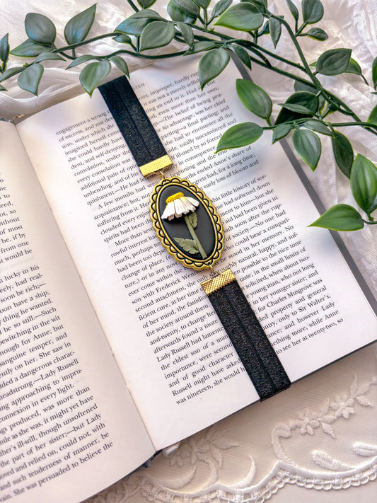 Framed Daisy Bookmark