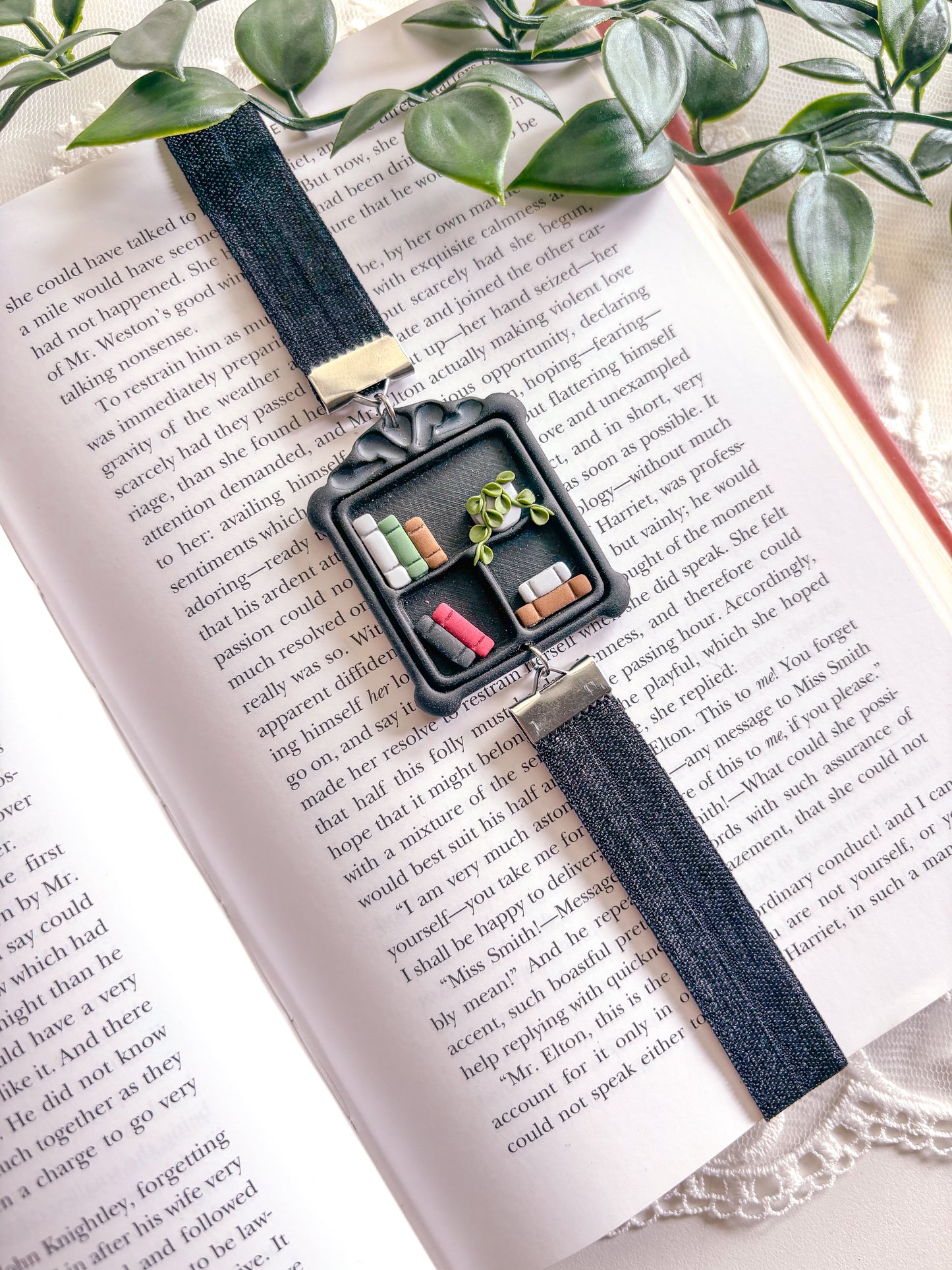 Vintage Bookcase Bookmark Option 1