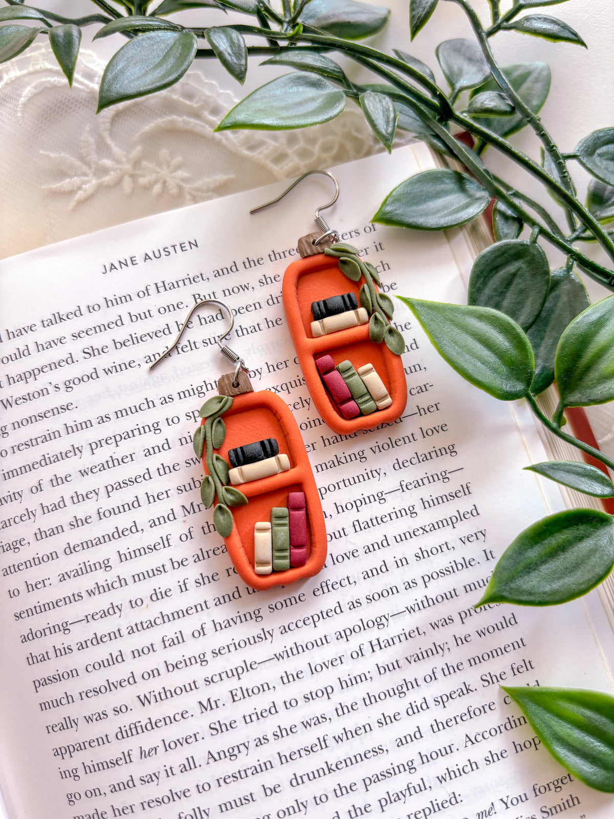 Pumpkin Bookcase Dangles