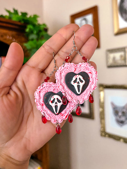 Slasher Romance Dangles