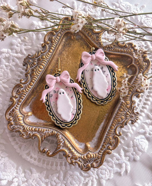 Cameo Ghostie Girlie Dangles