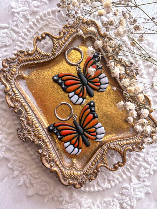 Monarch Dangles